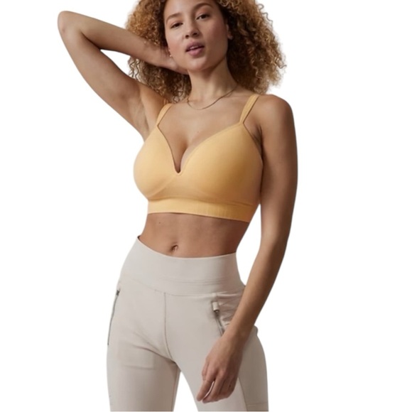ATHLETA Bra in Tangerine Size Medium NWT — GORGEOUS COLOR!!! - Picture 1 of 10